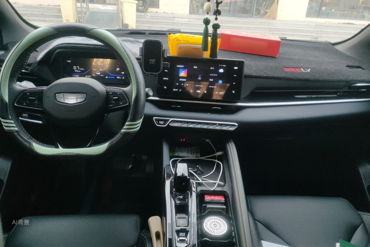 GEELY Coolray 2025 immagine di auto #11