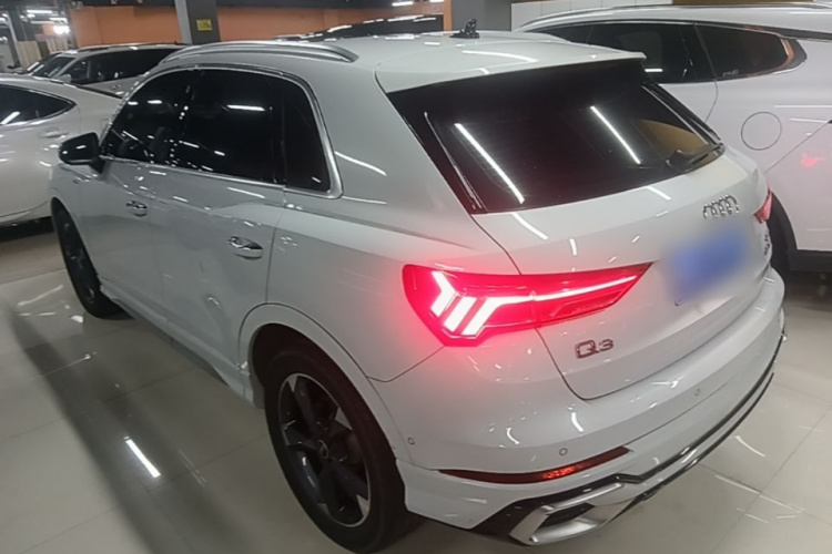 Audi Q3 2024 #5 Audi Q3 2024 car image #5