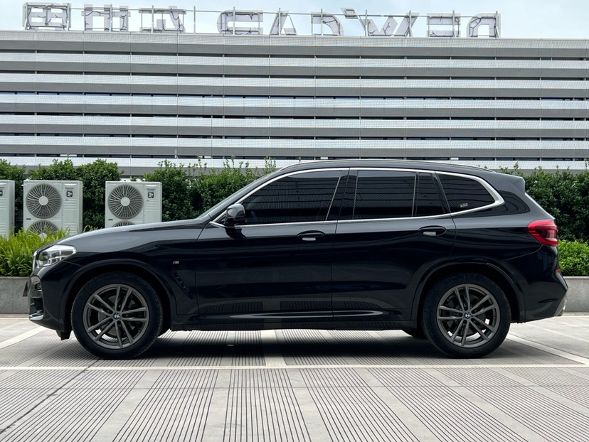 BMW X3 2021 car image #2