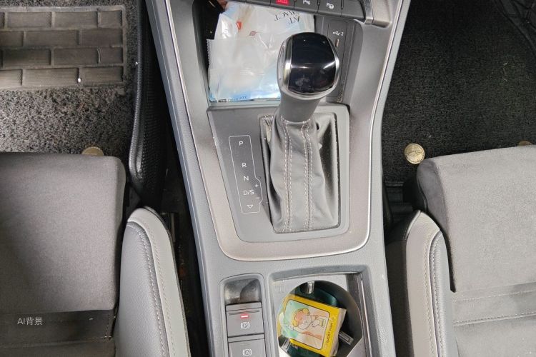 Audi Q3 2023 car image #16