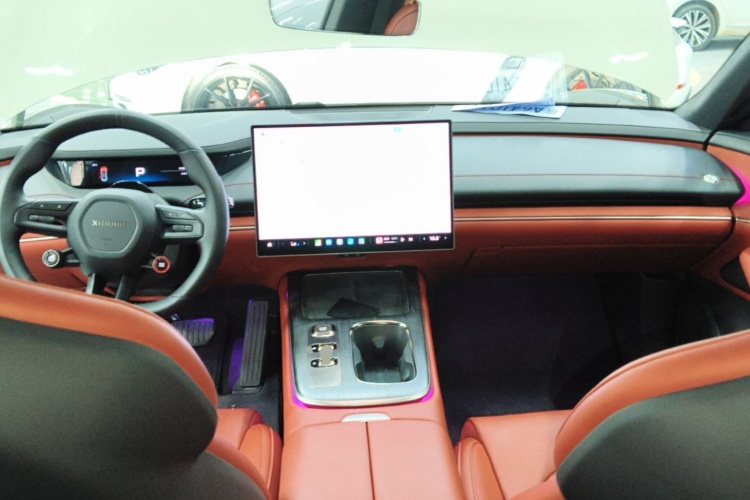 MI SU7 2024 car image #10