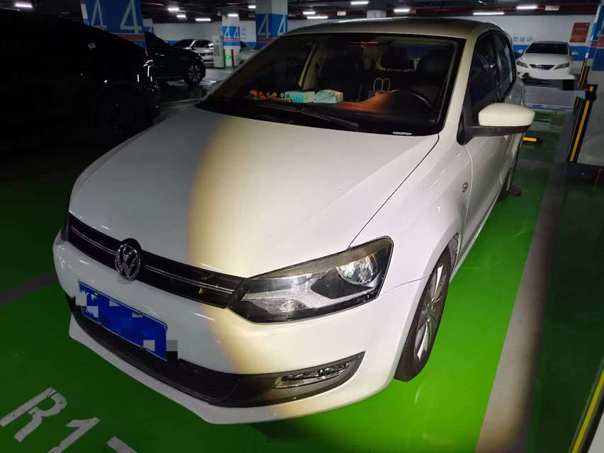 Volkswagen Polo 2013 car image 
