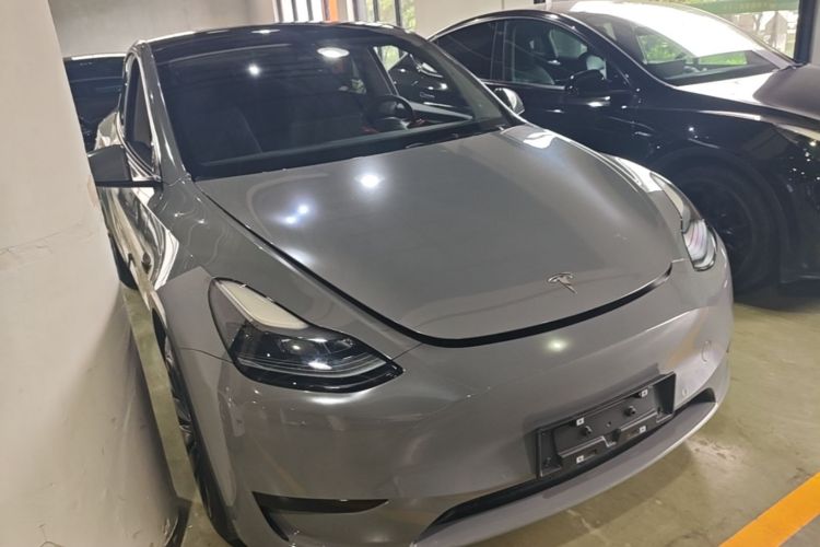 Tesla Model Y 2023 #4 Tesla Model Y 2023 car image #4