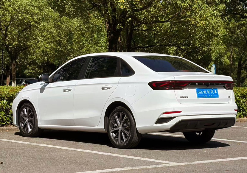 GEELY Emgrand 2022 #5 GEELY Emgrand 2022 car image #5
