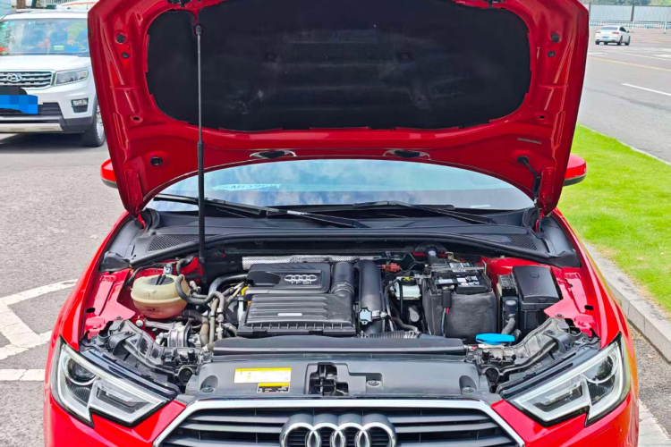 Audi A3 2018 immagine di auto #20