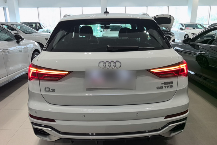 Audi Q3 2024 #6 Audi Q3 2024 car image #6