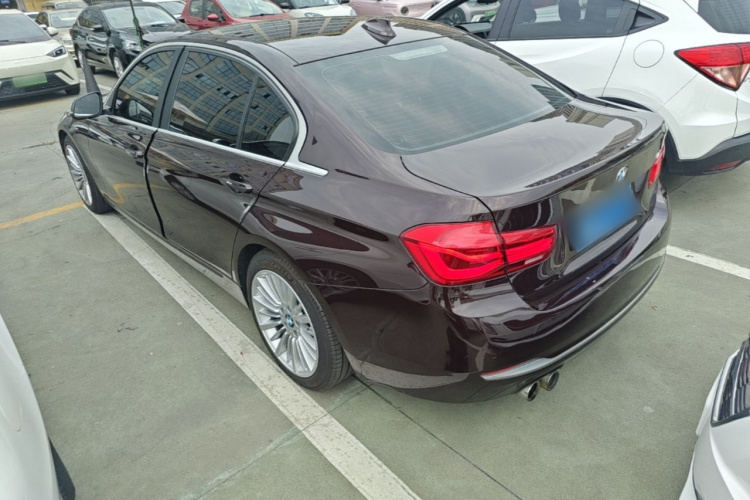 BMW 3 Series 2018 #7 BMW 3 Series 2018 car image #7