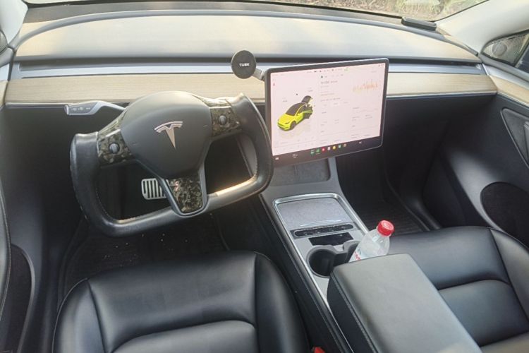 Tesla Model Y 2022 #11 Tesla Model Y 2022 car image #11