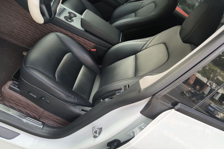 Tesla Model Y 2022 #15 Tesla Model Y 2022 car image #15