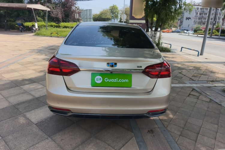 GEELY Emgrand 2018 car image #6