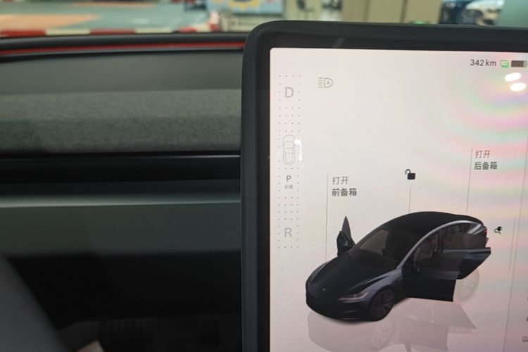 Tesla Model 3 2024 #14 Tesla Model 3 2024 car image #14