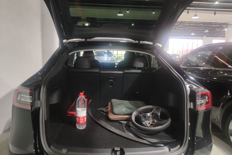 Tesla Model Y 2021 #19 Tesla Model Y 2021 immagine di auto #19