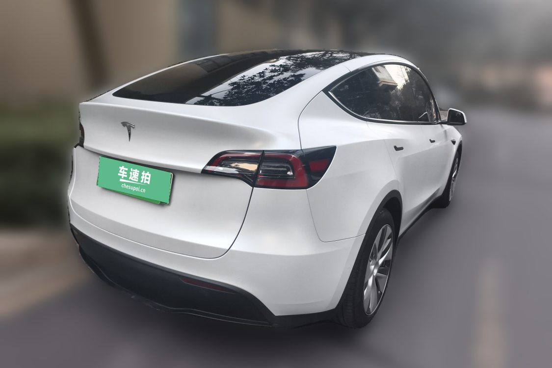 Tesla Model Y 2022 car image #4
