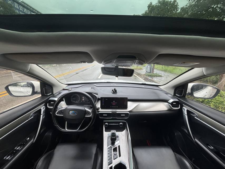 GEELY Coolray 2019 #6 GEELY Coolray 2019 car image #6