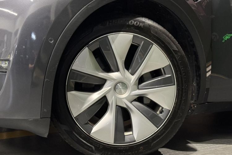 Tesla Model Y 2021 #6 Tesla Model Y 2021 immagine di auto #6