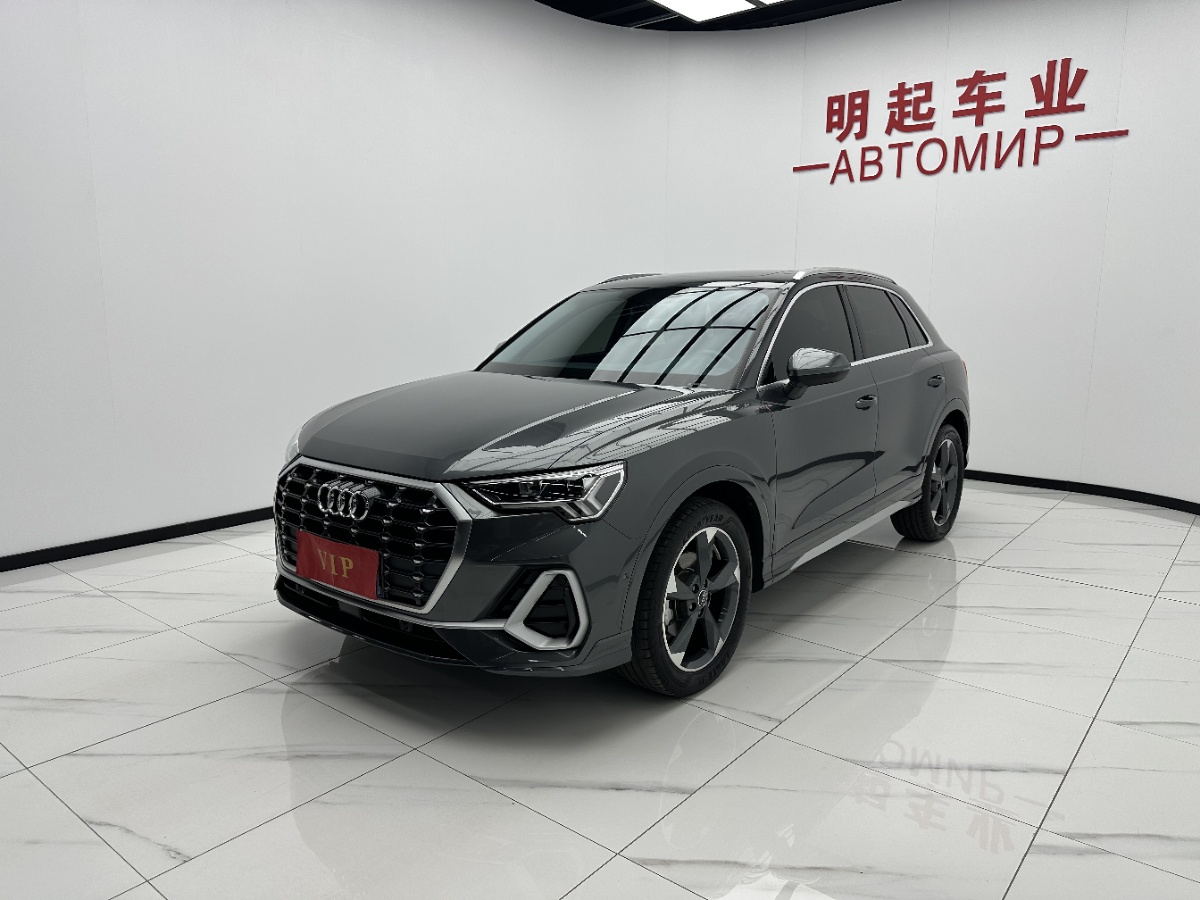 Audi Q3 2022 car image #4