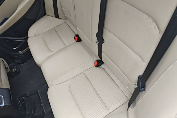 GEELY Emgrand 2018 car image #17