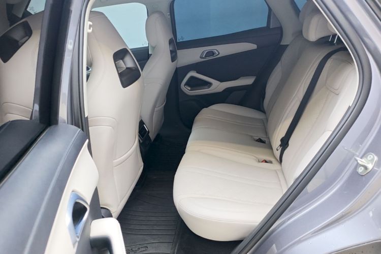 BYD YuanUP 2025 #13 BYD YuanUP 2025 car image #13