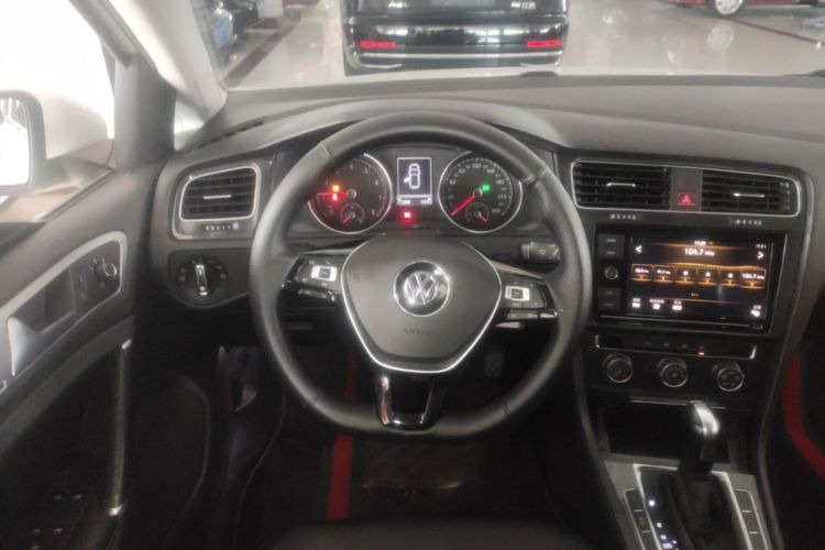 Volkswagen Golf 2019 #11 Volkswagen Golf 2019 изображение автомобиля #11