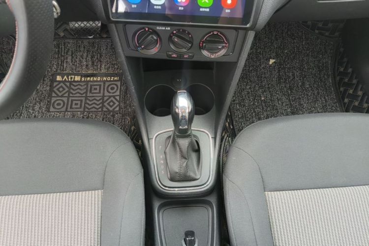 Volkswagen Polo 2017 #14 Volkswagen Polo 2017 car image #14