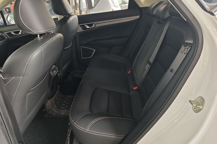 GEELY Emgrand GS 2019 #13 GEELY Emgrand GS 2019 car image #13