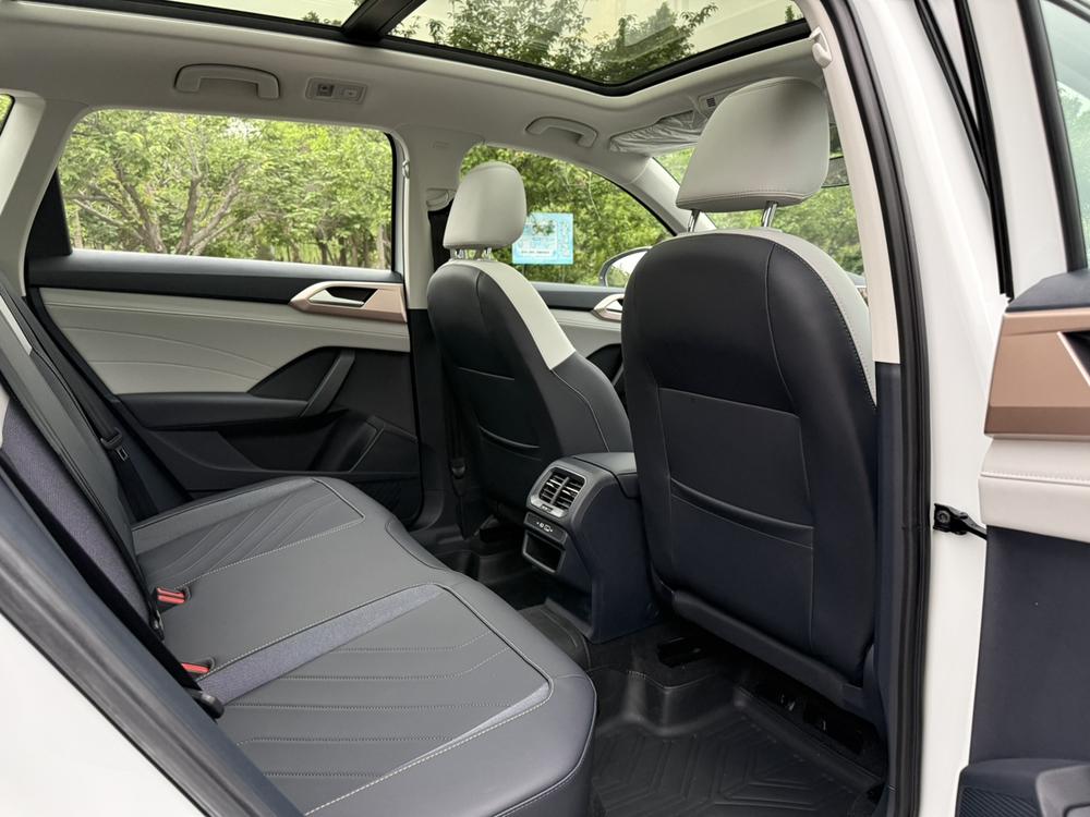 Volkswagen Tharu 2026 صورة سيارة #18