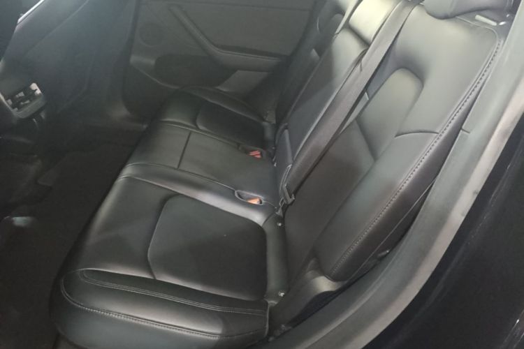 Tesla Model Y 2021 #17 Tesla Model Y 2021 car image #17