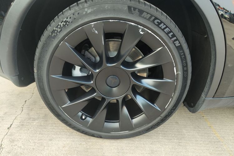Tesla Model Y 2021 #10 Tesla Model Y 2021 car image #10