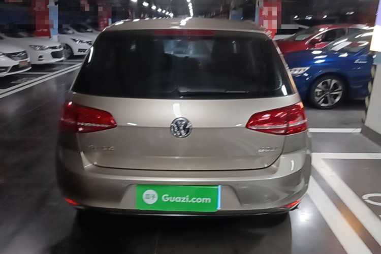 Volkswagen Golf 2015 car image #6