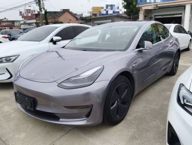 Tesla Model 3 2020 Tesla Model 3 2020 immagine di auto