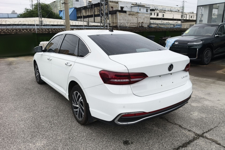 Volkswagen Lavida 2025 car image #5