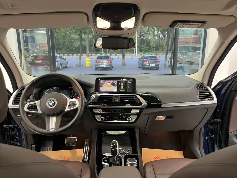 BMW X3 2019 #4 BMW X3 2019 car image #4