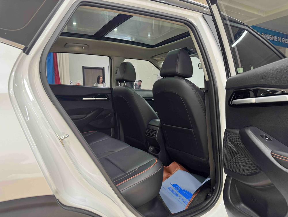 Kia Seltos 2023 image de voiture #22