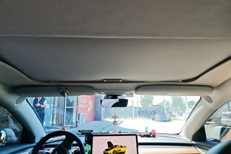 Tesla Model 3 2022 car image #20