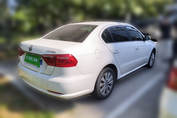 Volkswagen Lavida 2015 #5 Volkswagen Lavida 2015 car image #5