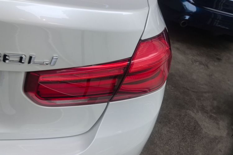 BMW 3 Series 2019 #8 BMW 3 Series 2019 car image #8