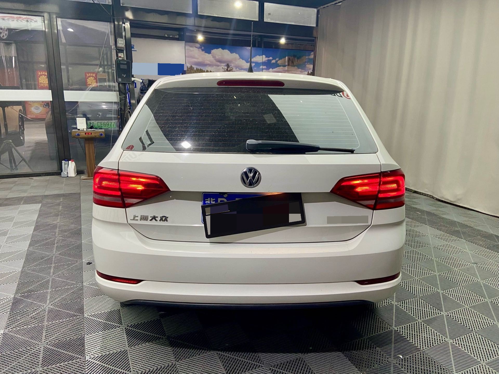 Volkswagen Santana 2016 car image #6