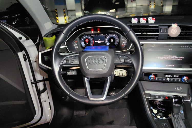 Audi Q3 2022 #11 Audi Q3 2022 car image #11