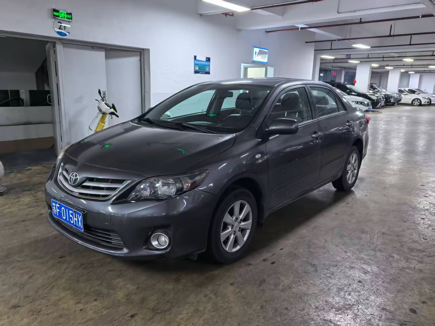 Toyota Corolla 2013 Toyota Corolla 2013 car image