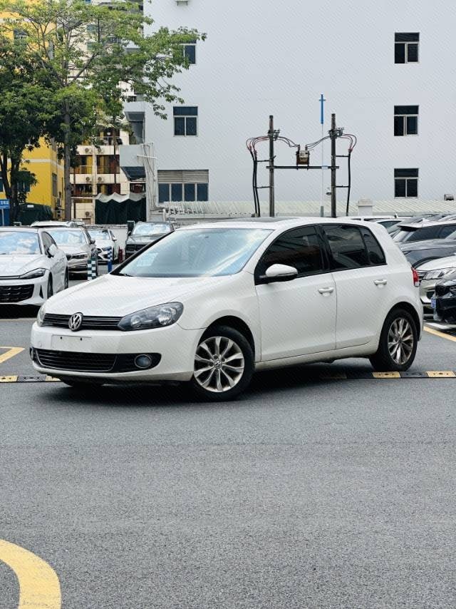 Volkswagen Golf 2013 Volkswagen Golf 2013 car image