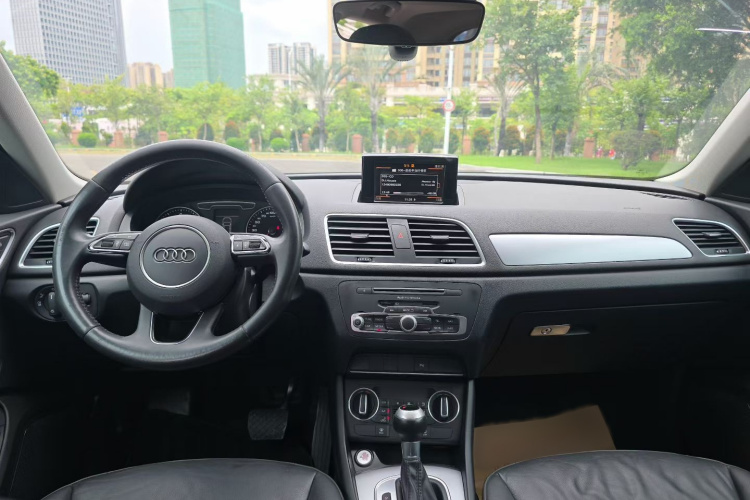 Audi Q3 2019 #9 Audi Q3 2019 car image #9