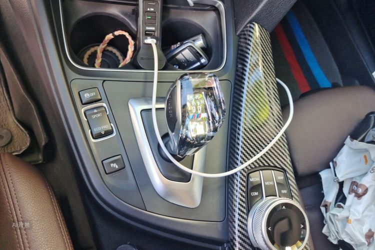 BMW 3 Series 2019 #16 BMW 3 Series 2019 car image #16