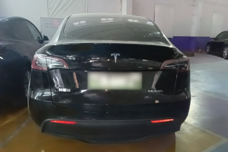 Tesla Model Y 2022 #6 Tesla Model Y 2022 car image #6