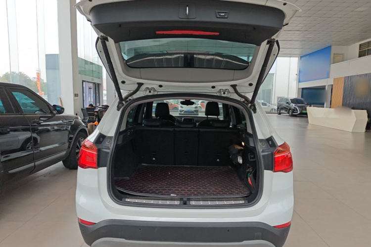 BMW X1 2016 #19 BMW X1 2016 immagine di auto #19