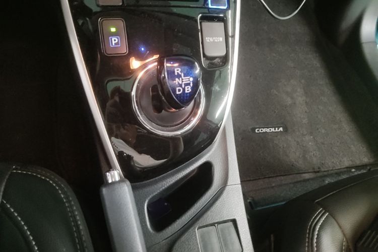 Toyota Corolla Hybird E+ 2019 immagine di auto #14