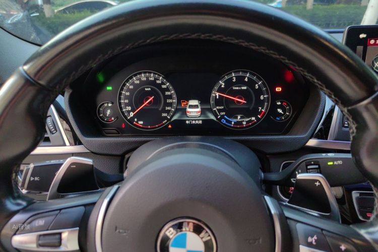 BMW 3 Series 2017 immagine di auto #13