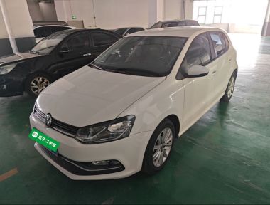 Volkswagen Polo 2015 Volkswagen Polo 2015 car image