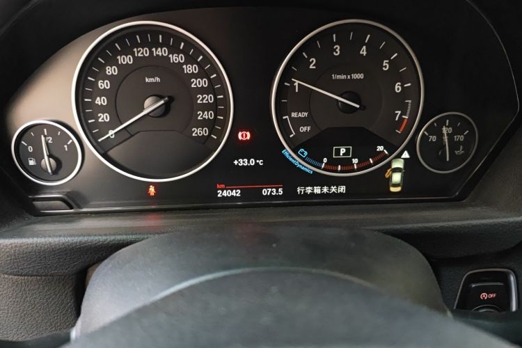 BMW 3 Series 2019 #10 BMW 3 Series 2019 car image #10