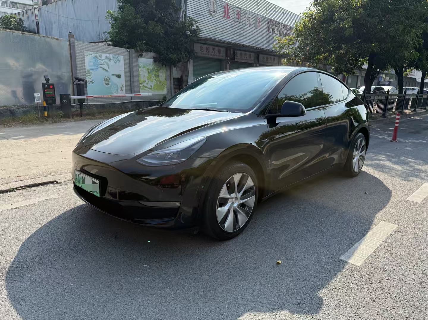 Tesla Model Y 2022 صورة سيارة 