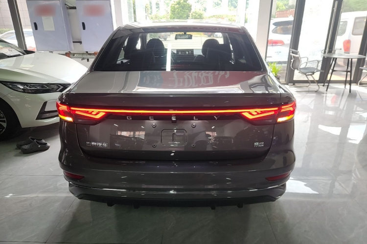 GEELY Emgrand 2021 car image #6